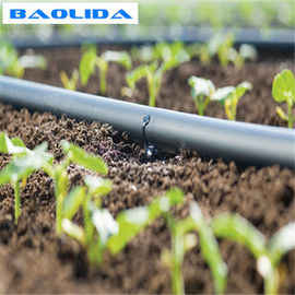 Φυτεύει την αυξανόμενη άρδευση σταλαγματιάς 1mm σύστημα άρδευσης θερμοκηπίων PVC για το αγρόκτημα